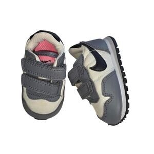 Nike Shoes Kids Size 2C Gray White Strap Athletic Sneakers Girls Running
